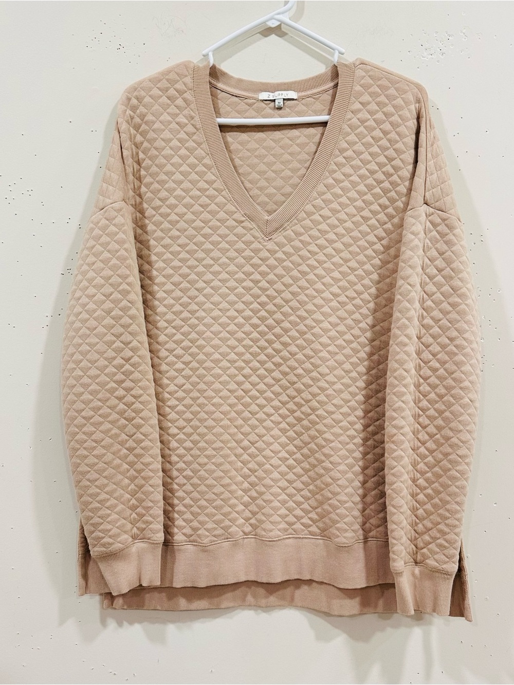 Z SUPPLY Quilted V-Neck Sweatshirt Pullover Sandstone Tan Bamboo Blend Size M